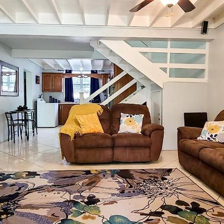 Cheerful 2 - Bedroom Townhouse With Free Parking In New Kingston Extérieur photo