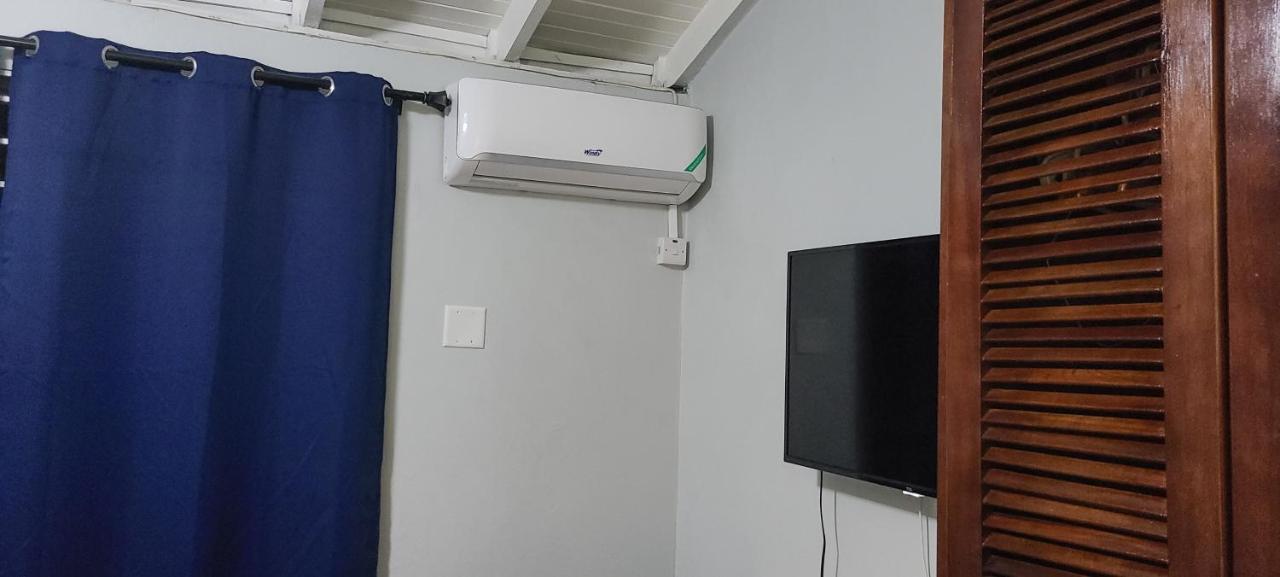 Cheerful 2 - Bedroom Townhouse With Free Parking In New Kingston Extérieur photo